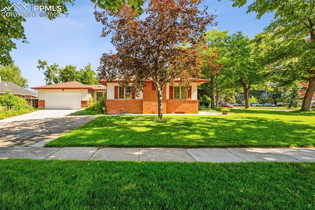 2204 N Cascade Avenue