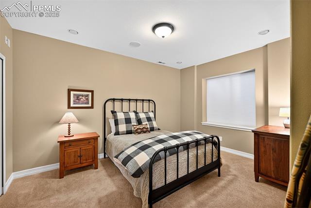 440 Lowick Drive