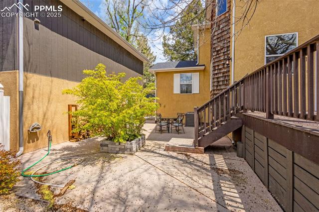 321 Graceland Grove