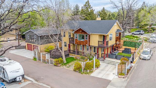 321 Graceland Grove