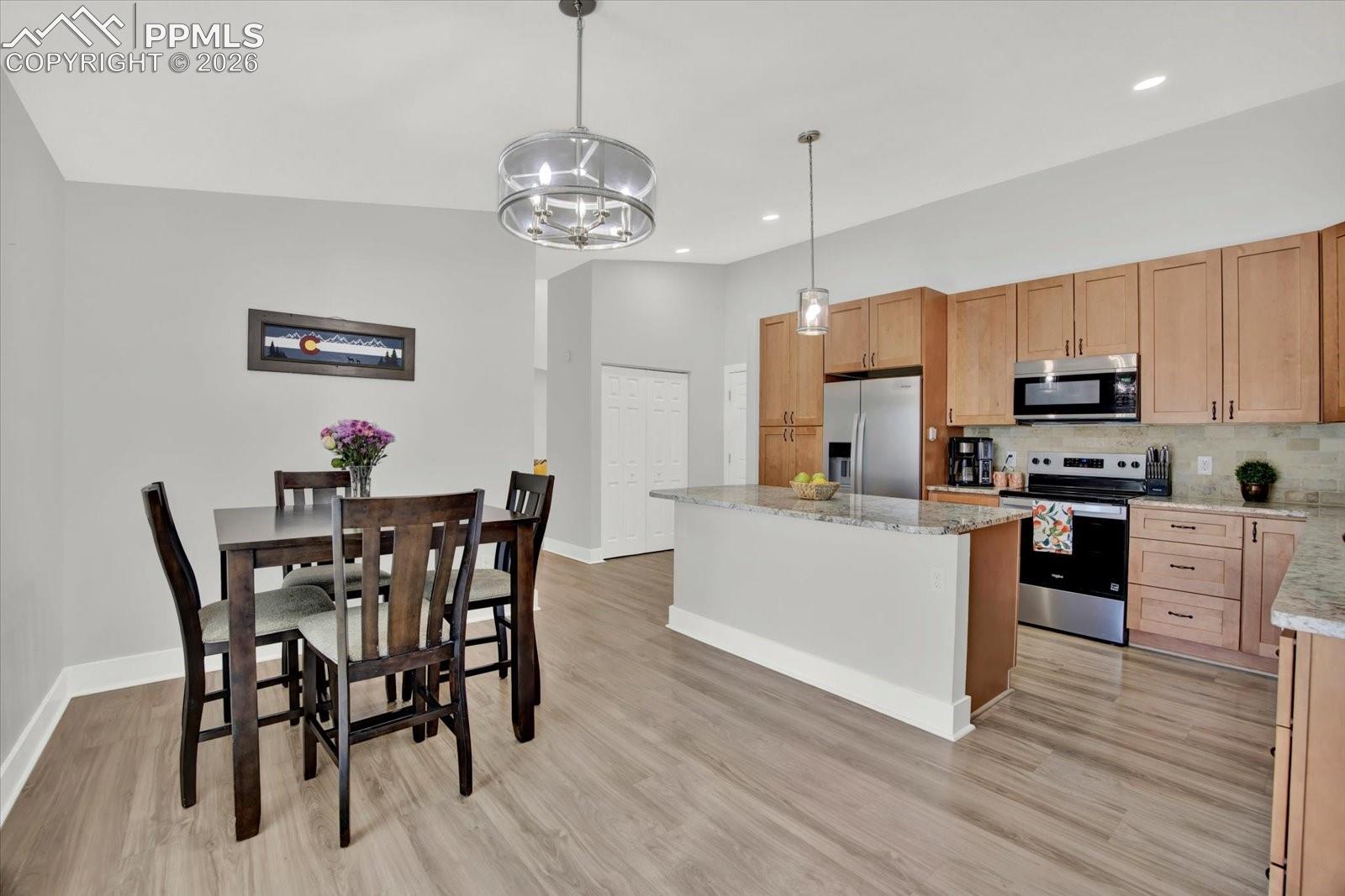 610 E San Gabriel Place