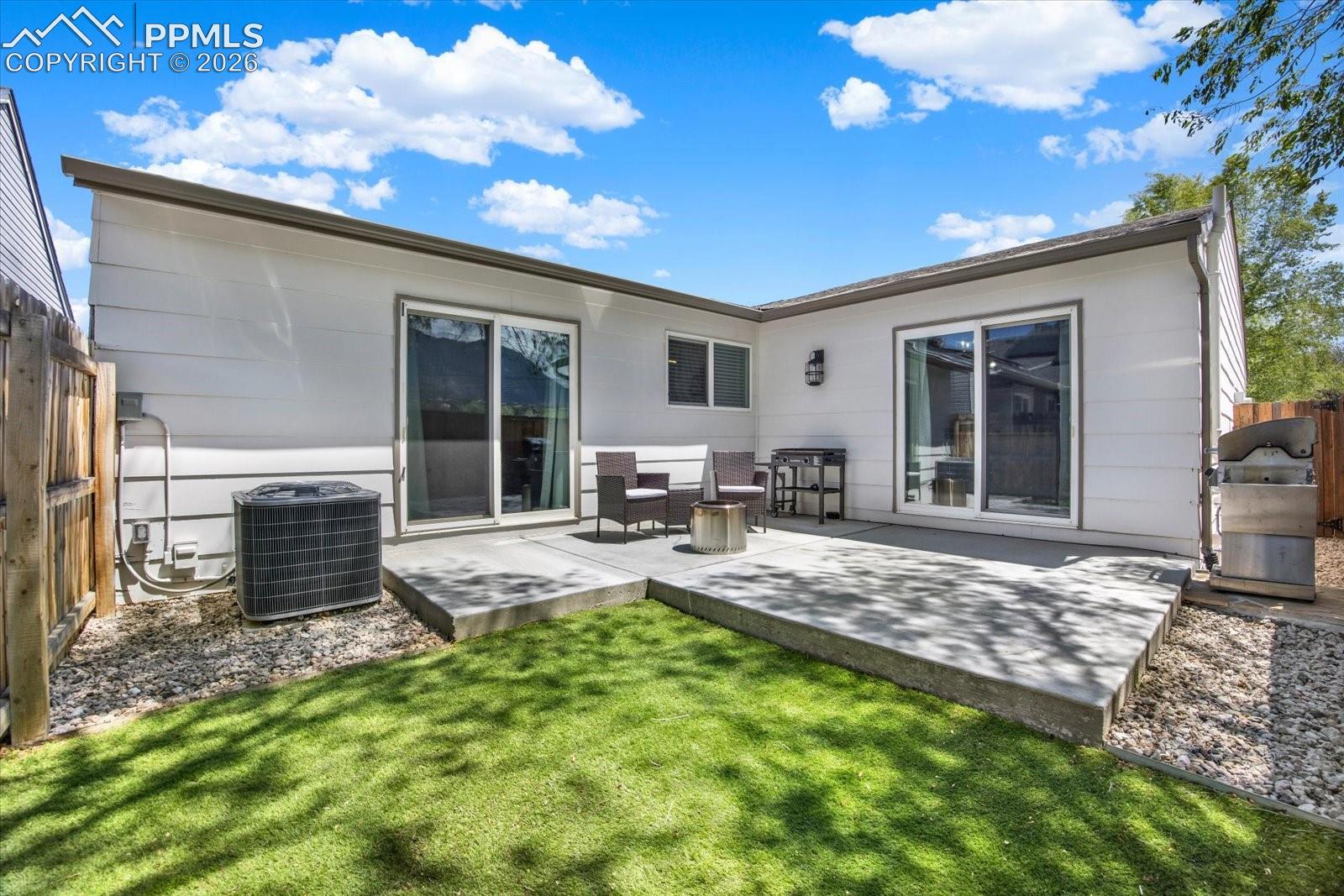 610 E San Gabriel Place