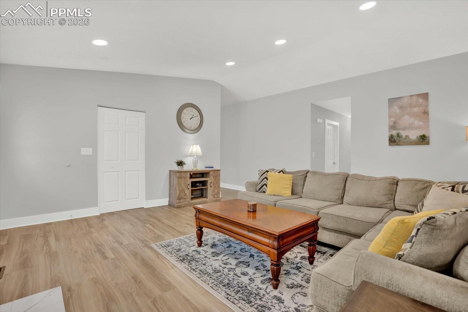 610 E San Gabriel Place