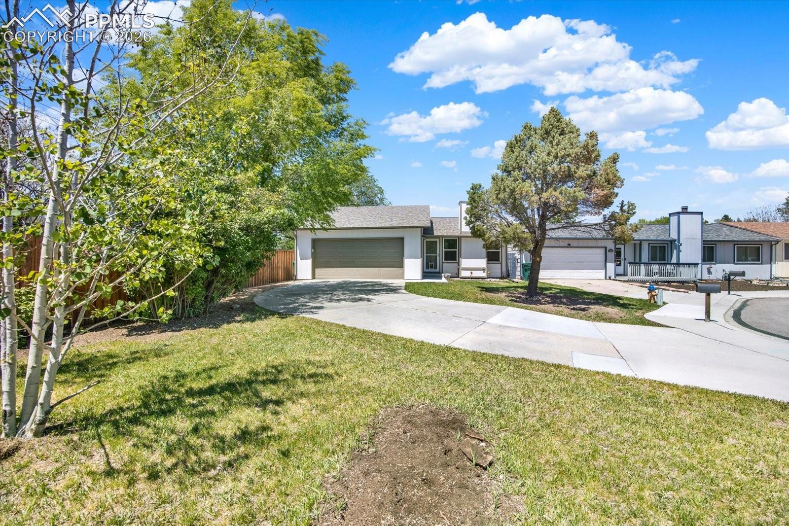 610 E San Gabriel Place