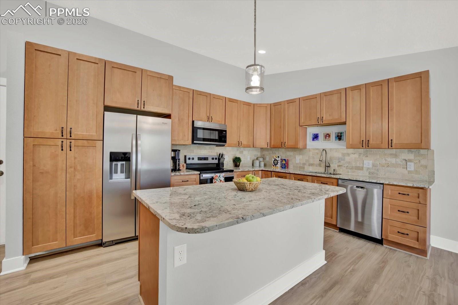 610 E San Gabriel Place