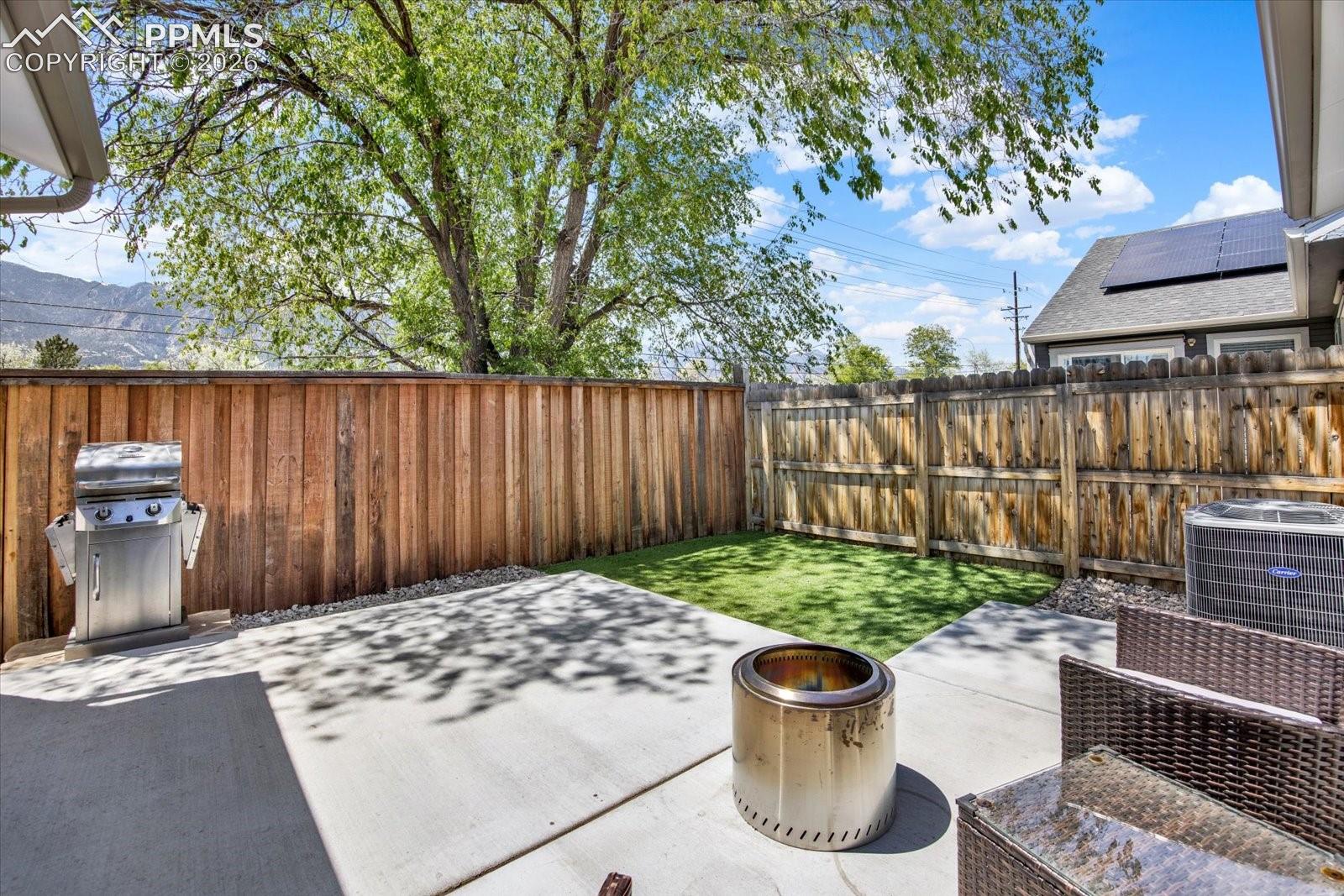 610 E San Gabriel Place