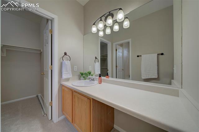 7170 Mount Higgins Heights