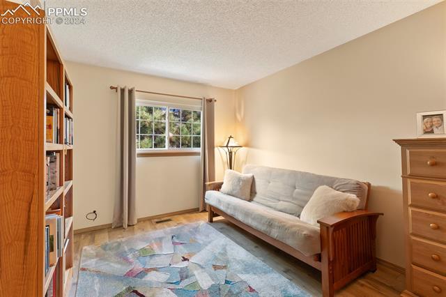 1492 4th Street