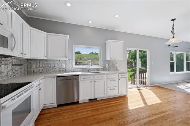 1562 Lookout Springs Drive