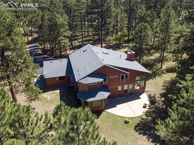 18060 Canterbury Drive