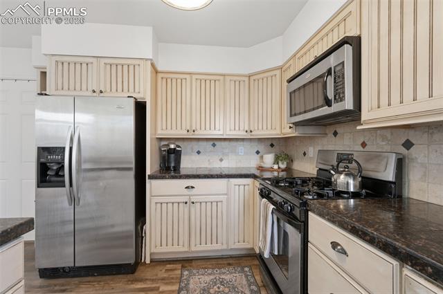 5216 Pony Creek Circle