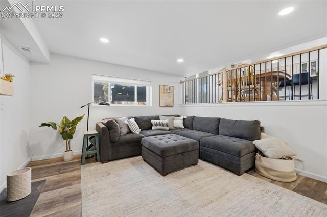 5216 Pony Creek Circle