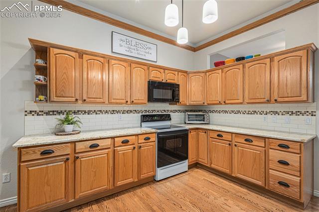 2062 London Carriage Grove