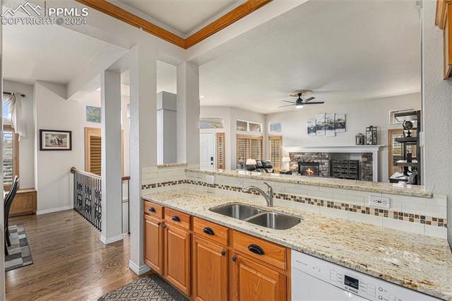 2062 London Carriage Grove