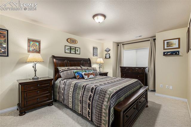 2062 London Carriage Grove