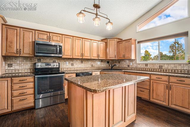 1160 Berglind Road