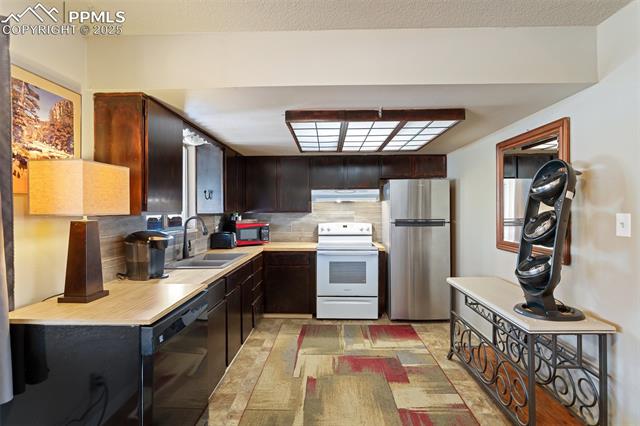 370 Kenady Circle