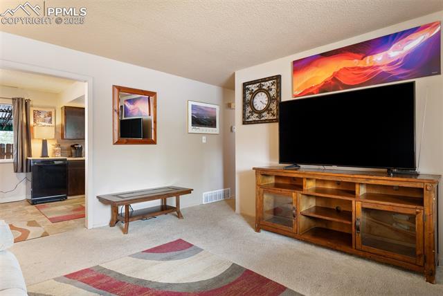 370 Kenady Circle