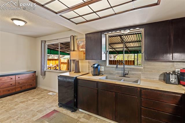370 Kenady Circle