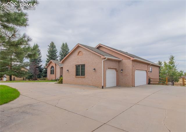 1660 Old Antlers Way