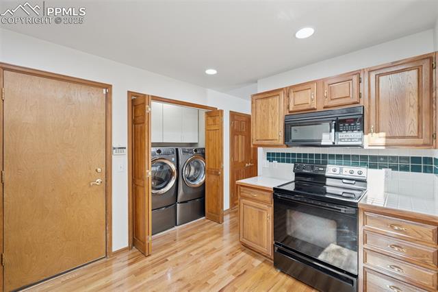 3230 Soaring Bird Circle