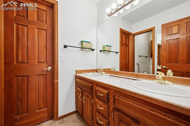 3230 Soaring Bird Circle