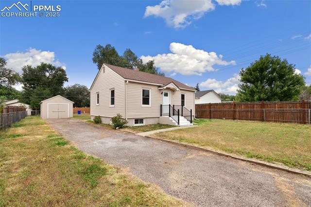 906 S Institute Street