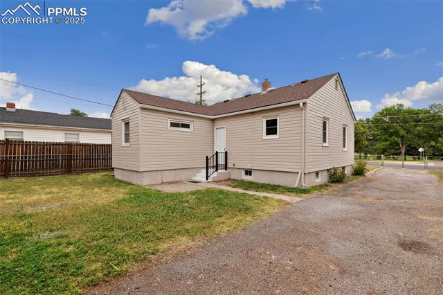 906 S Institute Street