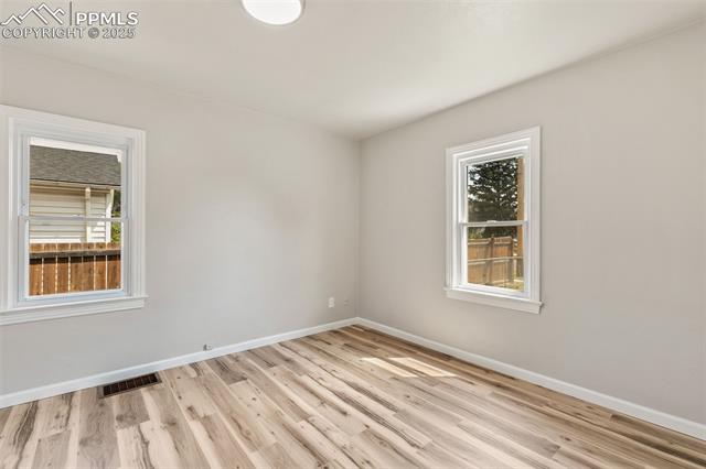 906 S Institute Street