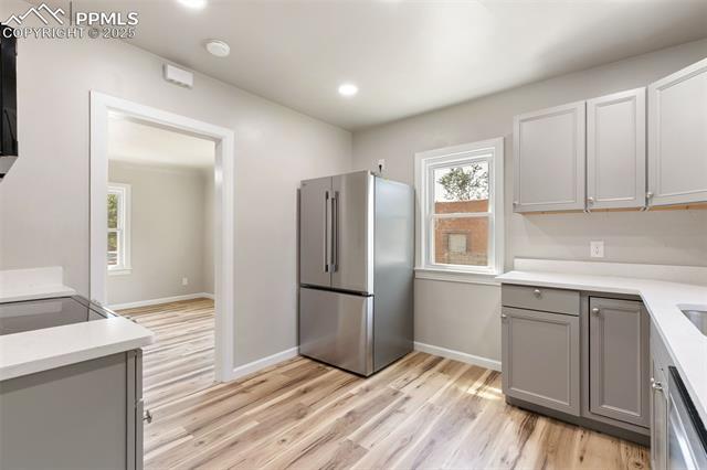 906 S Institute Street