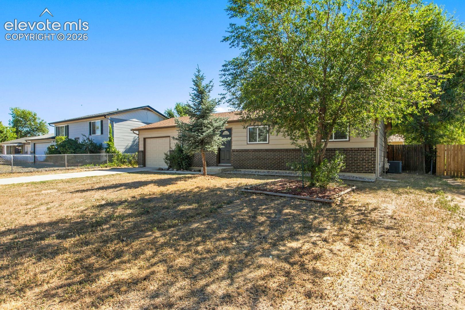 2429 W Anjelina Circle