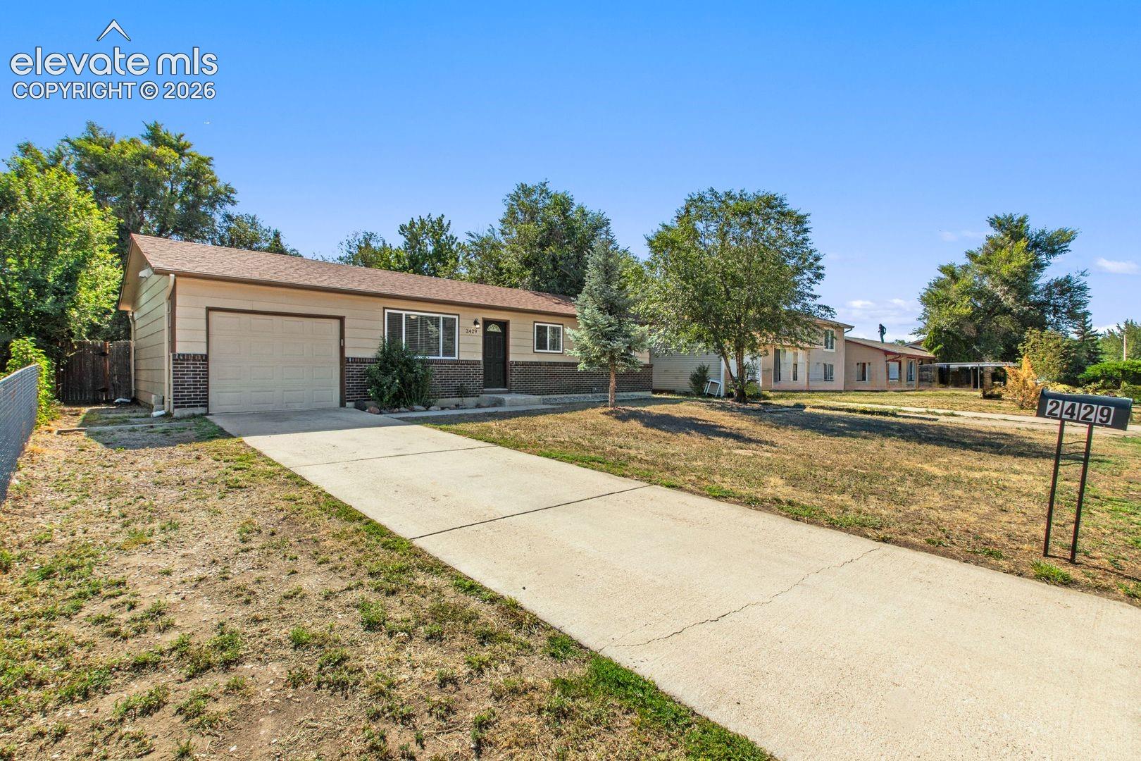 2429 W Anjelina Circle