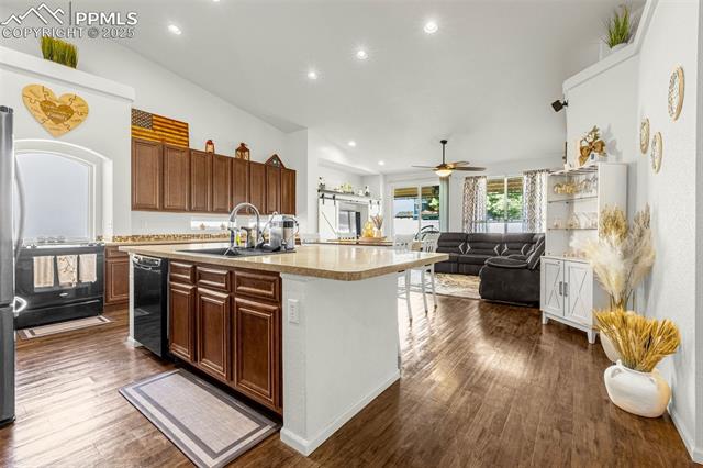 9435 Castle Oaks Drive