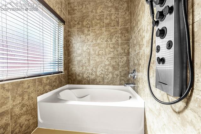 9435 Castle Oaks Drive