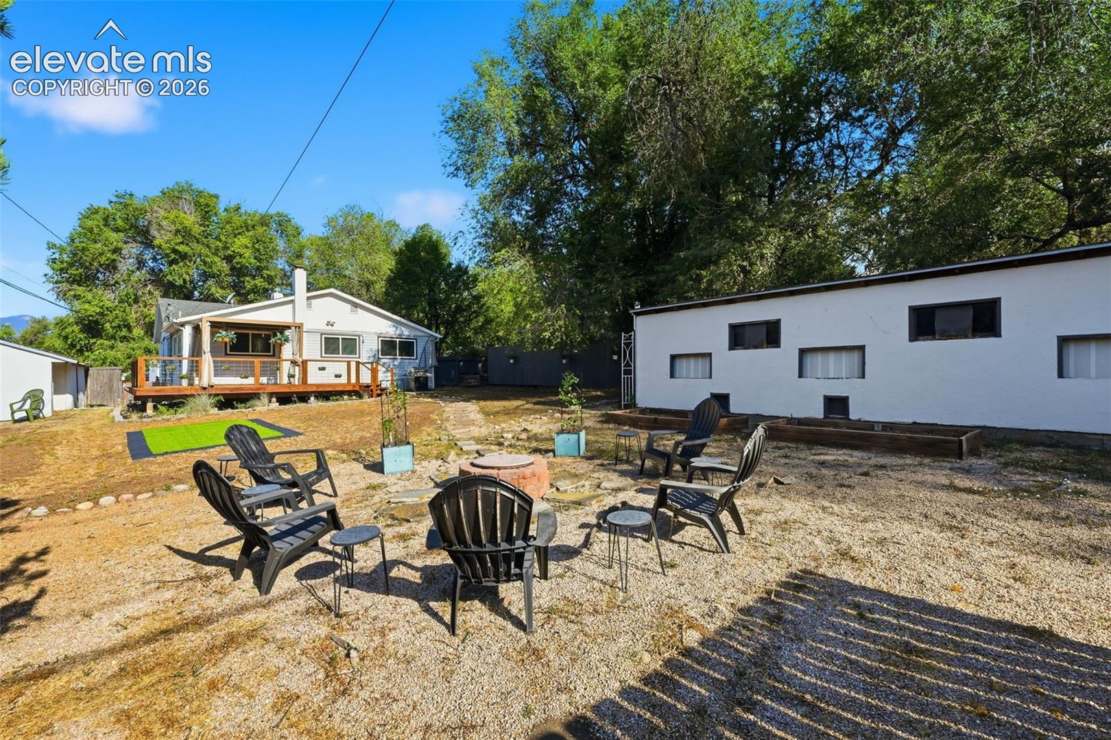 1017 Prairie Road