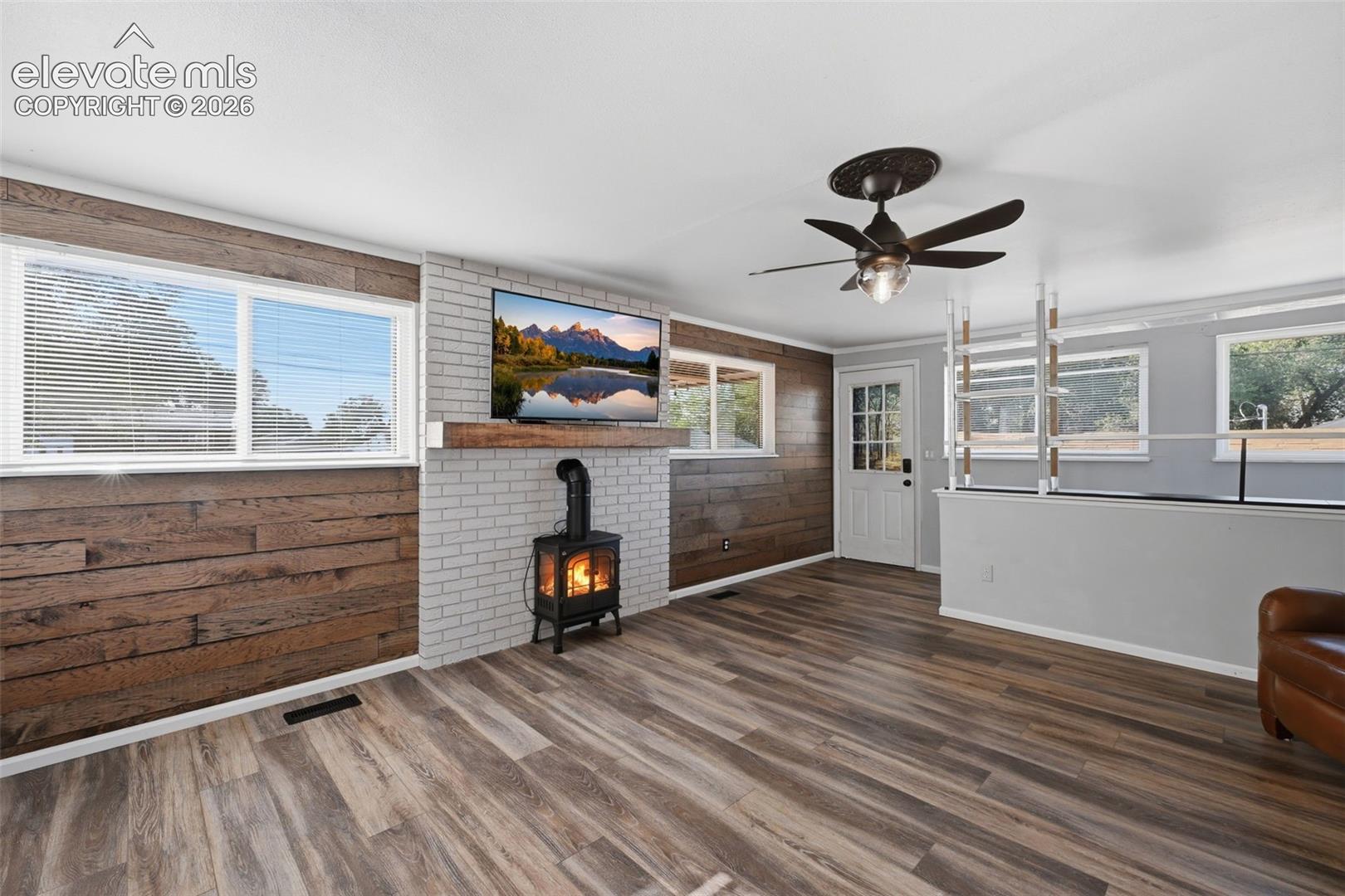 1017 Prairie Road