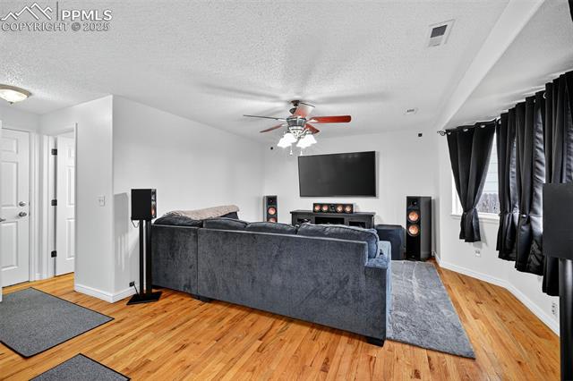 5742 Charlotte Parkway