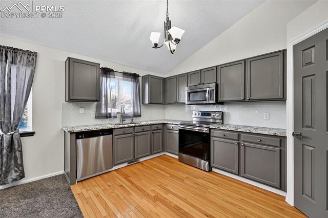 5742 Charlotte Parkway