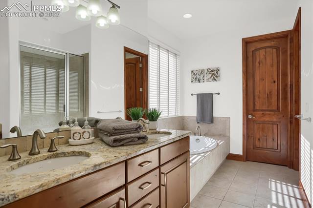 2933 Cathedral Park View