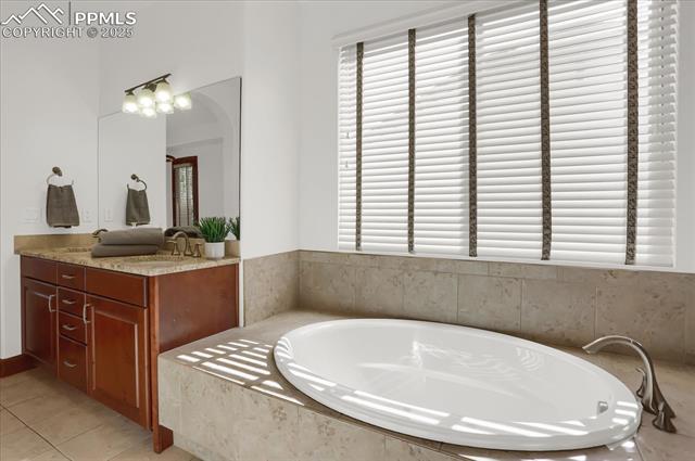 2933 Cathedral Park View