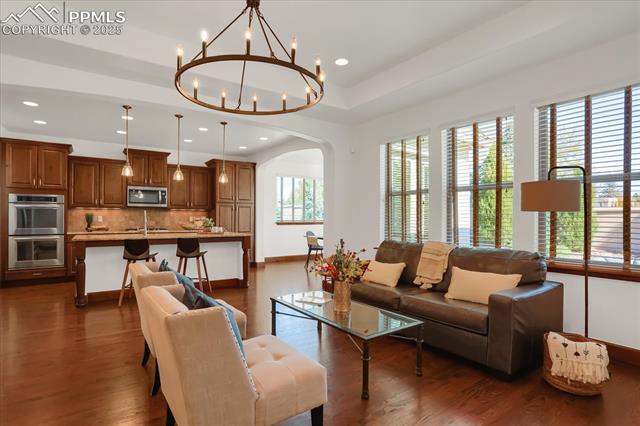 2933 Cathedral Park View