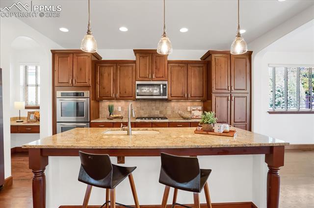 2933 Cathedral Park View