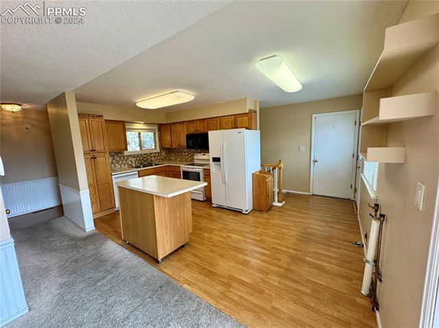 202 Crystal Hills Boulevard