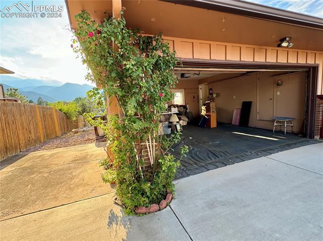 202 Crystal Hills Boulevard