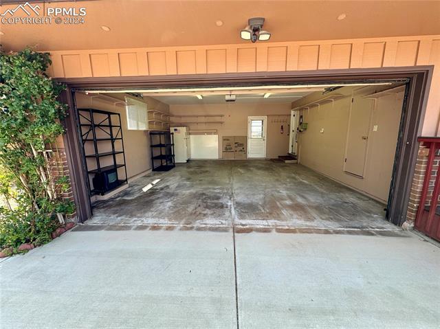 202 Crystal Hills Boulevard