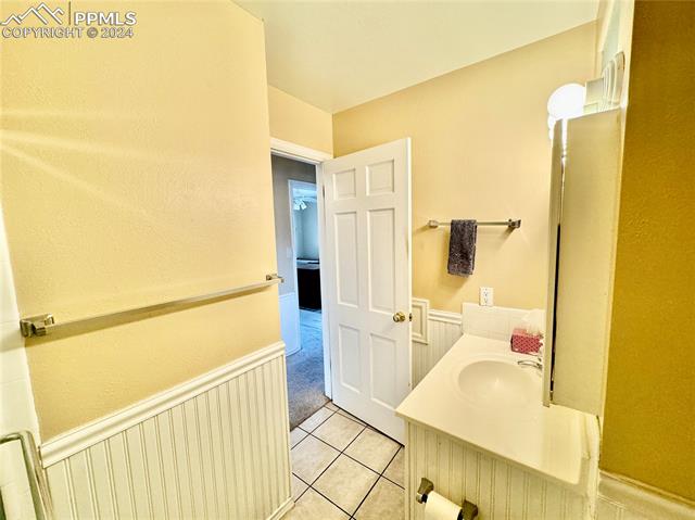 202 Crystal Hills Boulevard