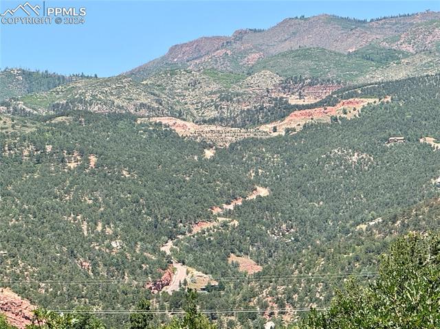 202 Crystal Hills Boulevard