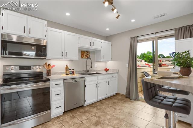 496 W Rockrimmon Boulevard F