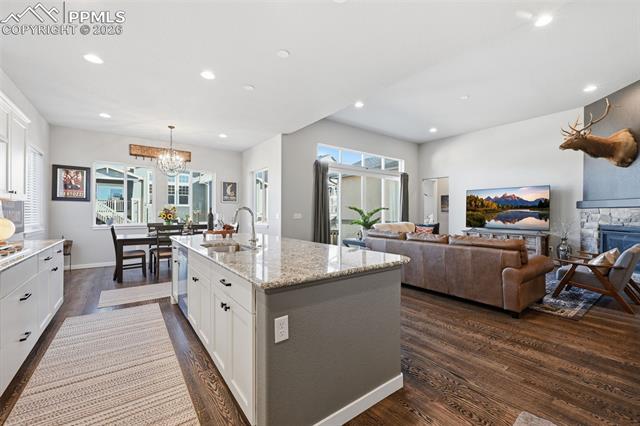 4714 Hanging Lake Circle