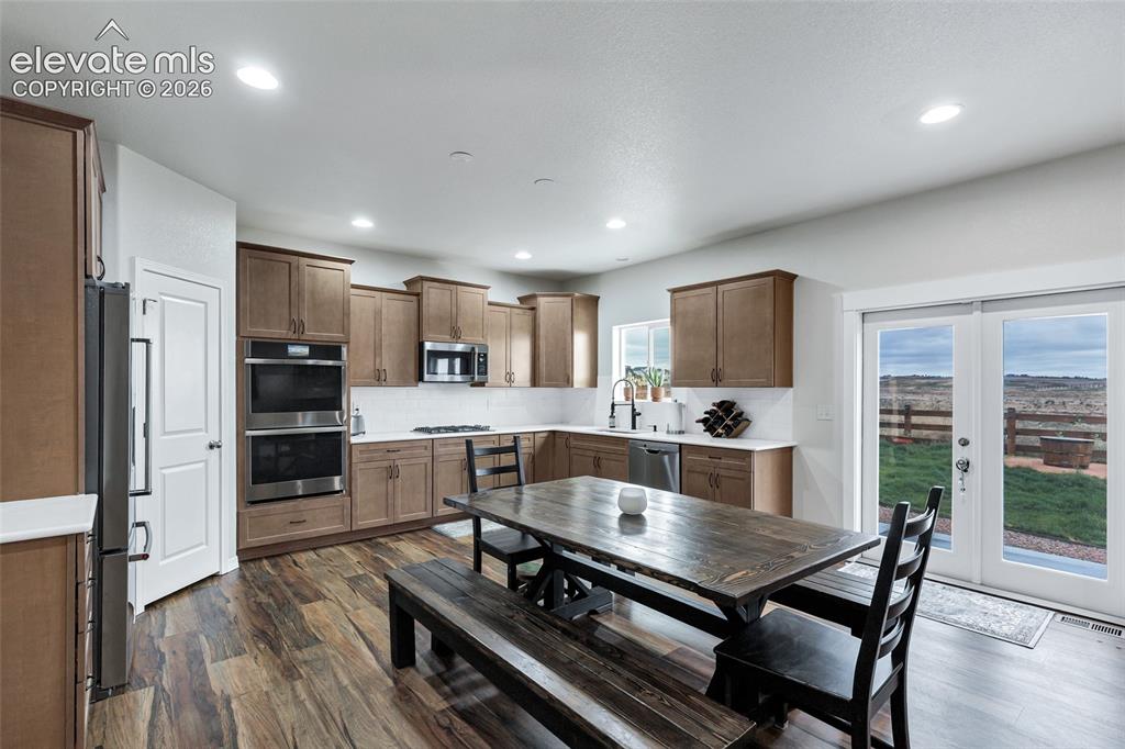 9003 Yellowtail Way